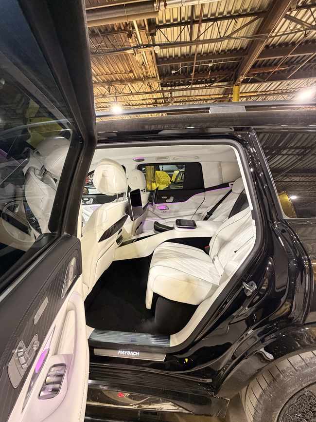 Mercedes-Maybach GLS 600 custom armored vehicle, photo 2